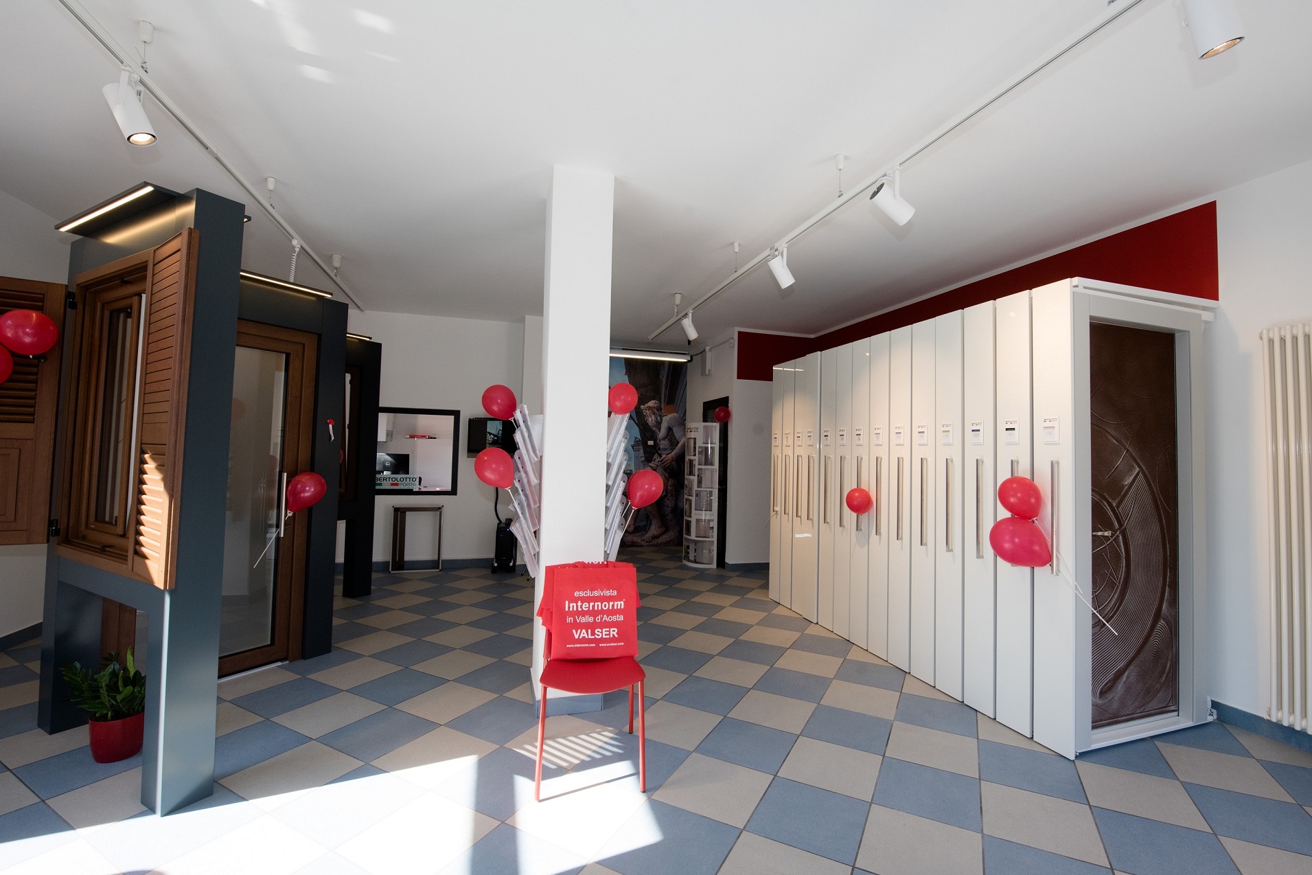 A Donnas la nuova showroom Valser Serramenti, Partner Internorm