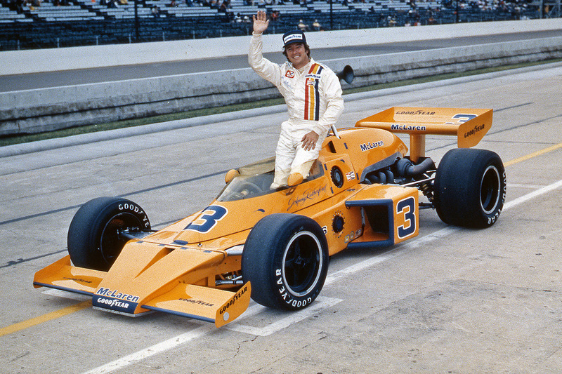indycar-indy-500-1974-johnny-rutherford-mclaren-m16c