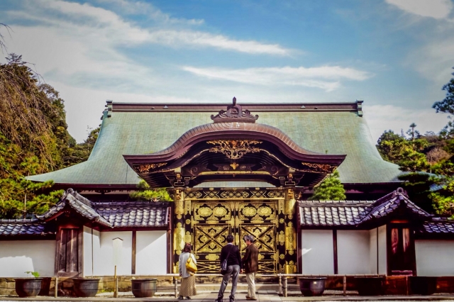 門構えの美しい寺院