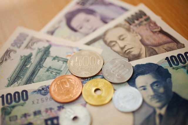 日本で流通している紙幣と通貨