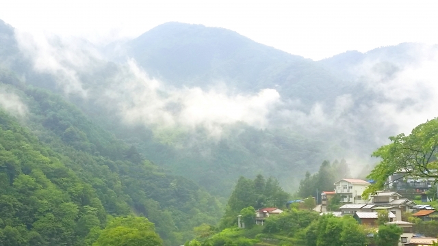 限界集落と山並み