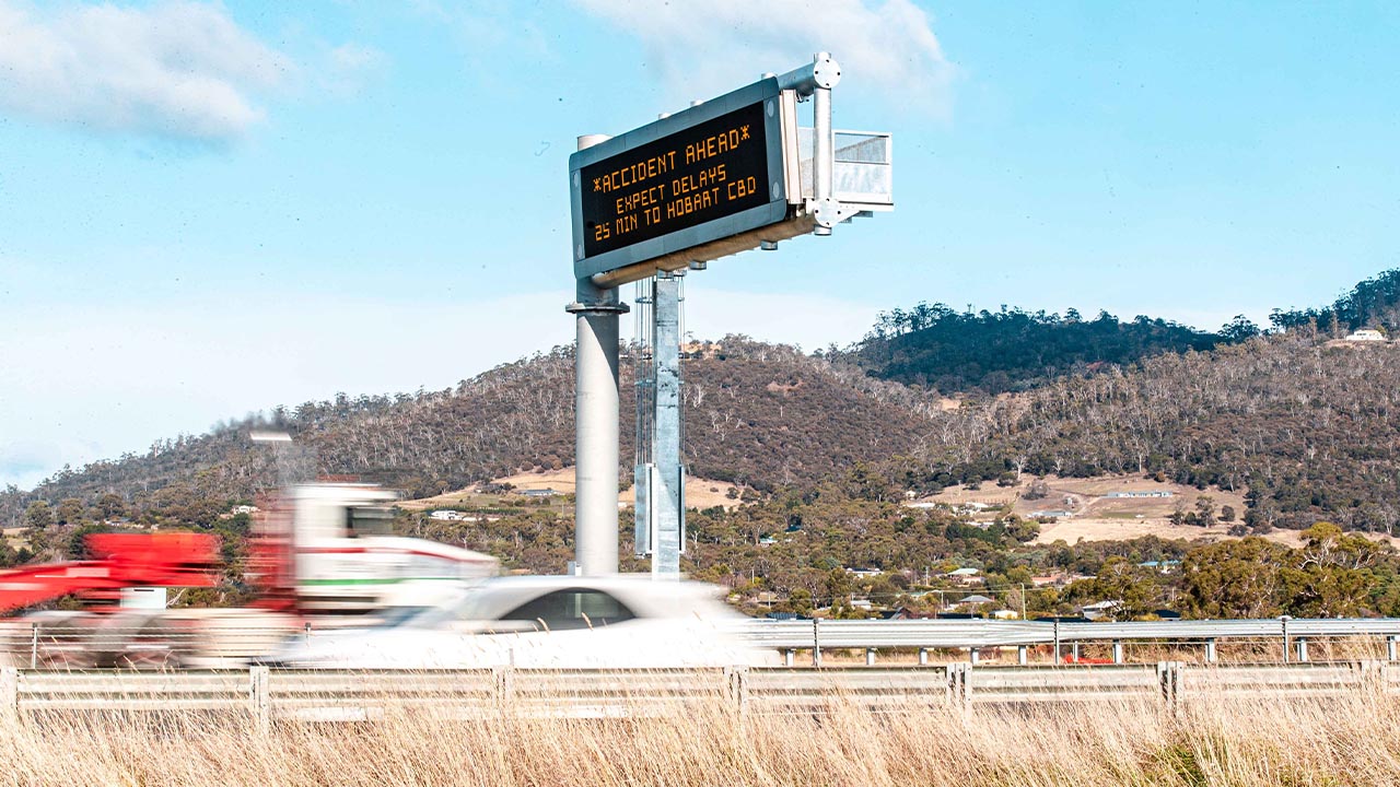 13 new hightech traffic screens coming to Hobart Pulse Tasmania