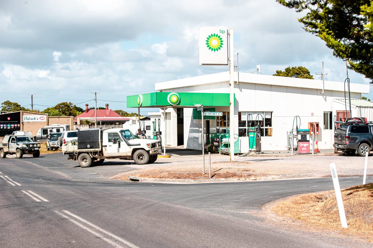 Strahan's only manned petrol station set to reopen after months of closure