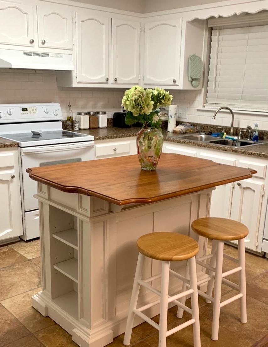 Homestyles Americana White & Distressed Oak Kitchen Island REAL DECORS