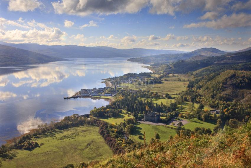 0I5D6047 GREAT VIEW TO INVERARAY FROM HILLTOP LOCH FYNE SMALL