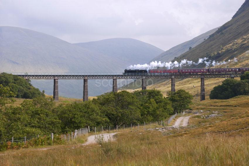 DSC 7595 Great Marquess Steam Loco Crosses Horseshoe Viaduct Auch