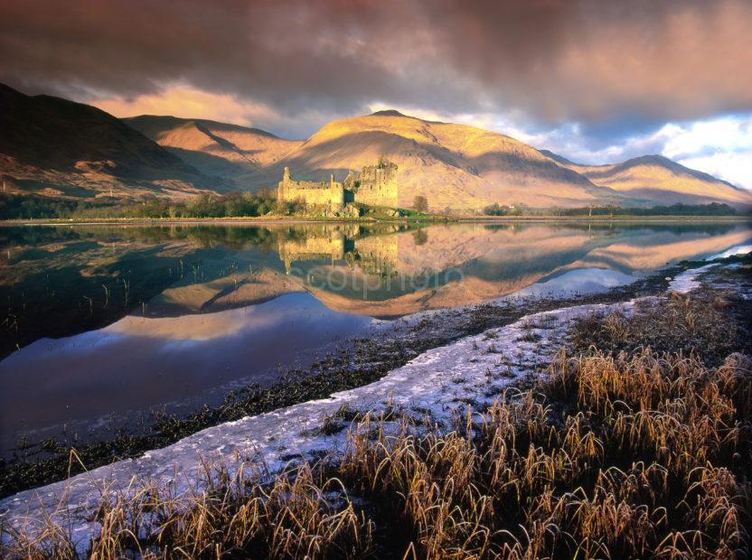 K355 Kilchurn Castle At Sunrise Loch Awe