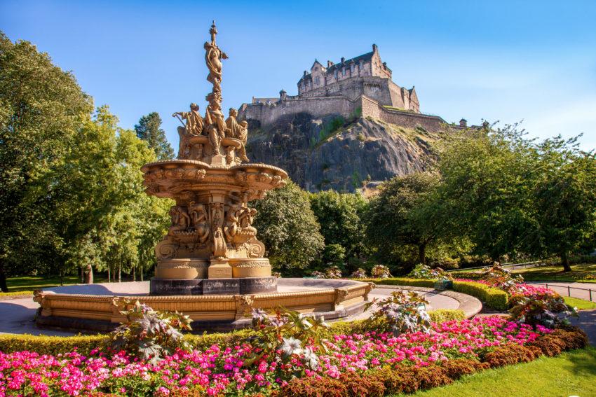 EDINBURGH CASTLE FROM PRINCES GARDENS