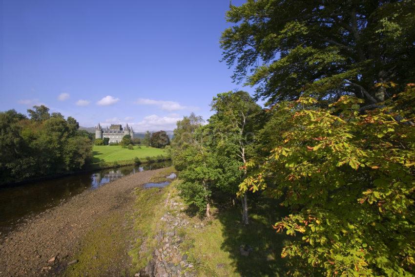 47mb Autumn Inveraray Castle From Bridge Argyll