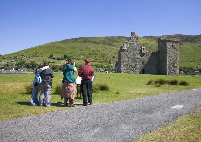 0I5D9662 Tourists At Lochranza Castle Island Of Arran
