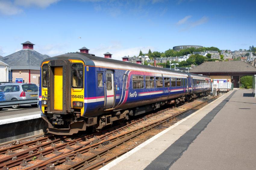 Sprinter At Oban Station July 2010