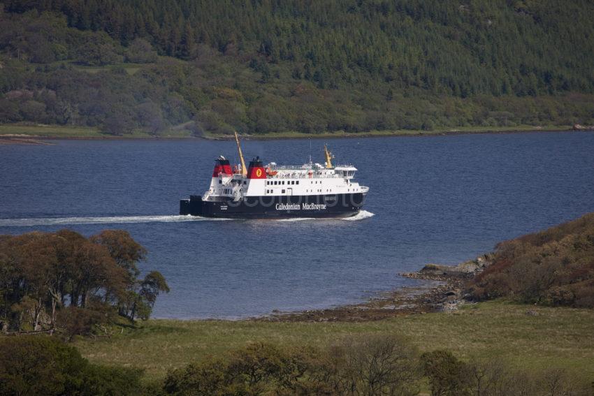 FINLAGGAN INBOUND WEST LOCH TARBERT