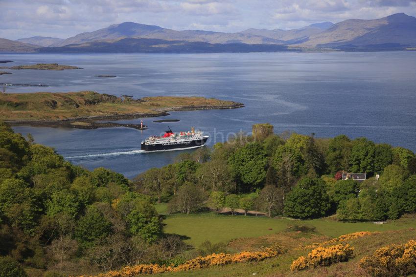 MV Isle Of Mull Passes Kerrera And Dunollie Castle 2012