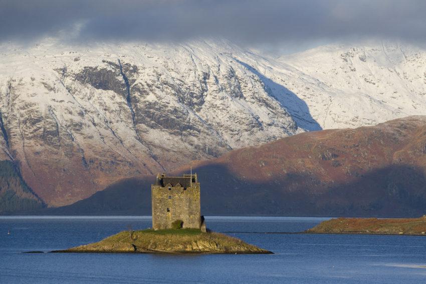 Y3Q9809 Stalker Castle And Morvern Hills From Appin