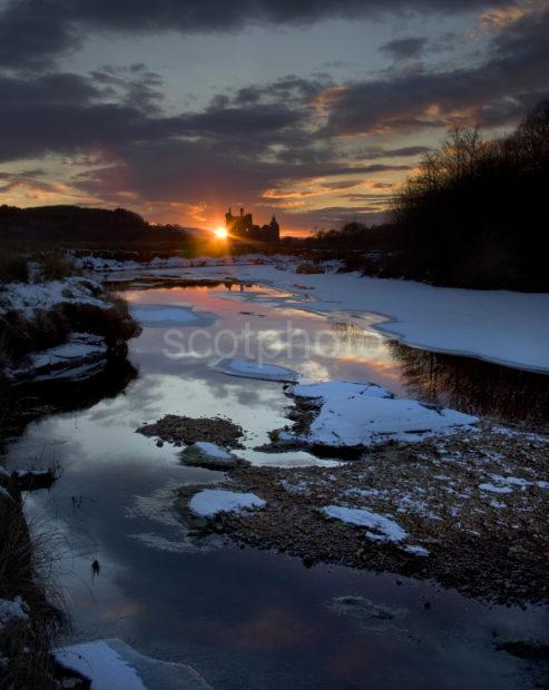 I5D0470 Sunset Starburst Kilchurn Castle Ruins Loch Awe By Dalmally Argyll