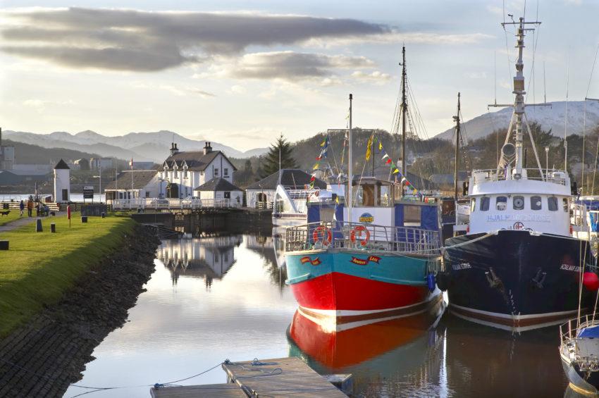 WY3Q7709 New Corpach Looking West Caledonian Canal