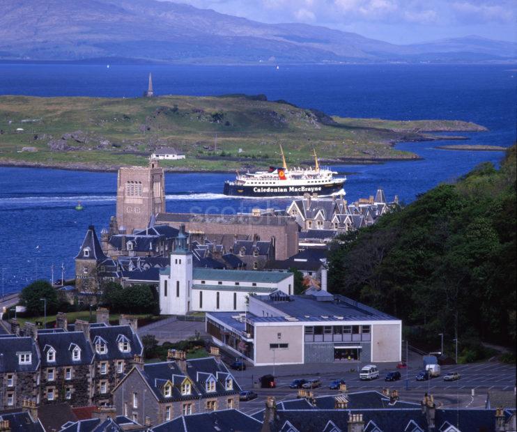 MV Caledonia Departs Oban Early 1980 S