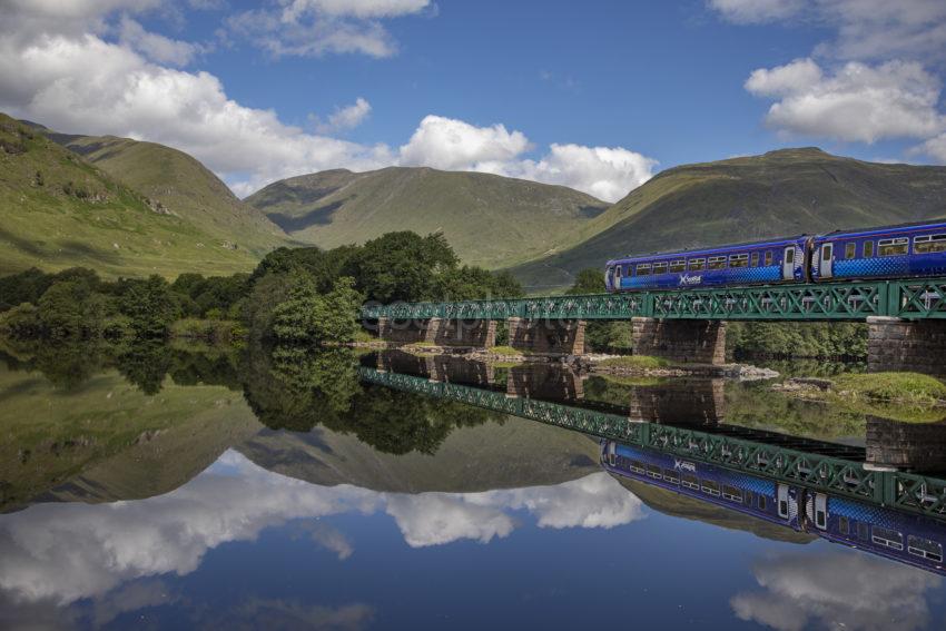 E81ab0f6 198a0053 Scotrail 156 Crossing The Recently Repianted Bridge Over Loch Awe Nr Dalmally July 2019