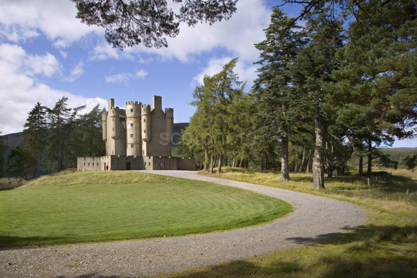 WY3Q9948 Braemar Castle Royal Deeside