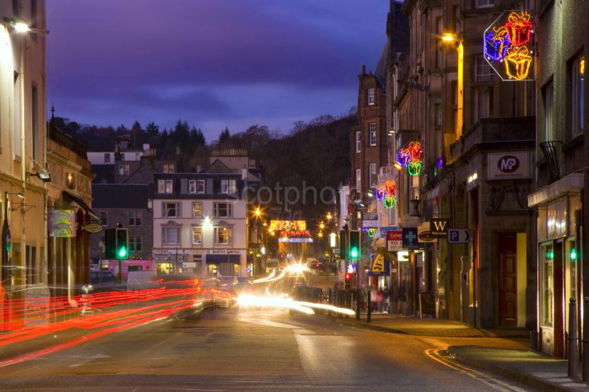 I5D9957 Christmas In George Street Oban SMALL