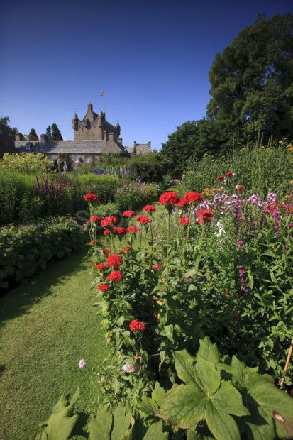 LOVELY PORTRAIT OF CAWDOR CASTLE FROM GARDEN NAIRN MORAYSHIRE