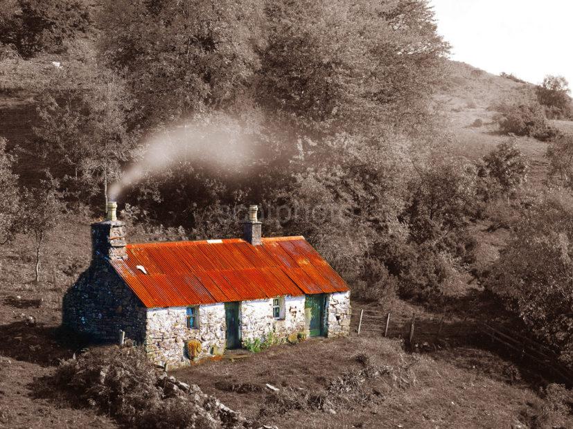 CROFT WITH TIN ROOF