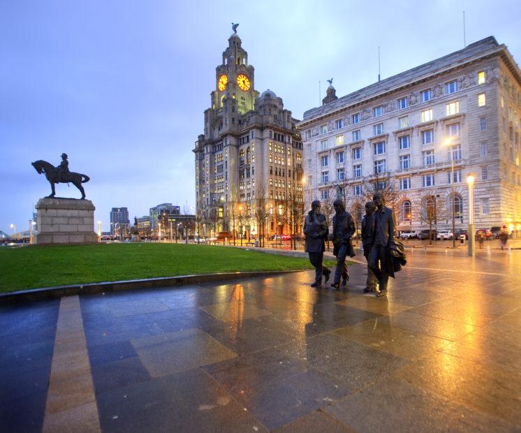 0I5D8574 THE BEATLES STAUES ON PIER HEAD