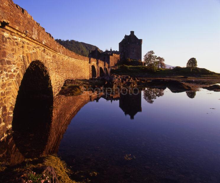 Eilean Donan Castle Silhouette