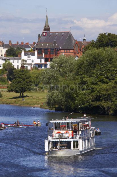 3453 Showboat Heads Towards The Groves Chester