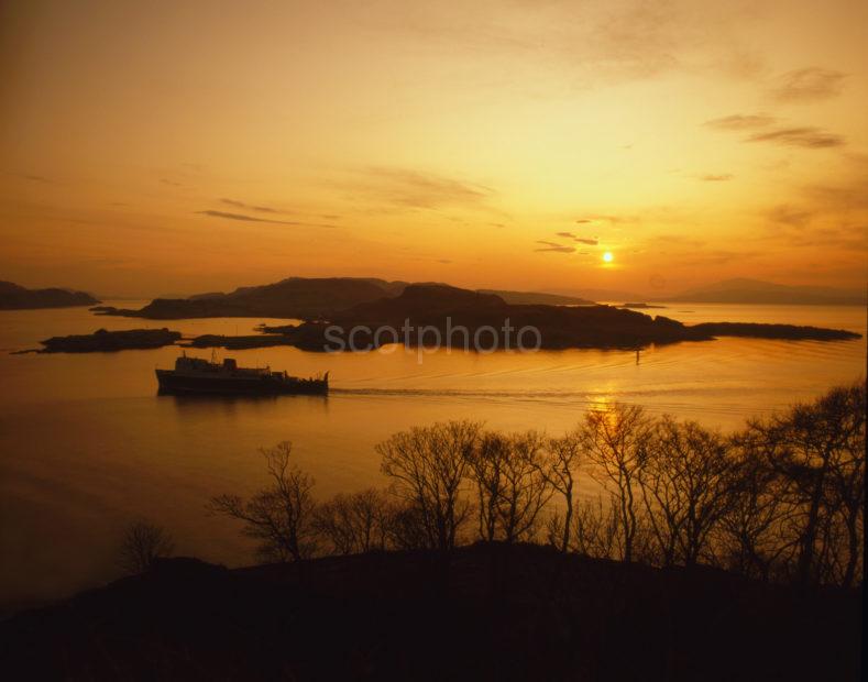 MV Glen Sannox Oban 1970s