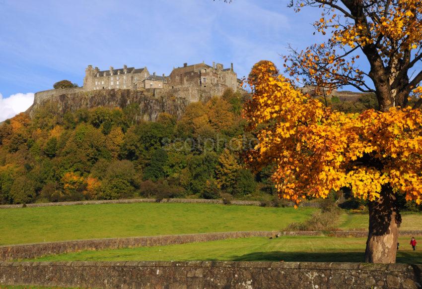 DSC 6105 AUTUMN STIRLING CASTLE