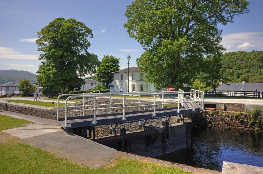 0I5D6151 Caledonian Canal Neptunes Staircase Banavie