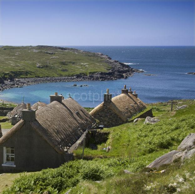 Thatched Crofts Village At Gearranach Lewis