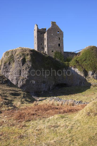 0I5D9858 Gylen Castle