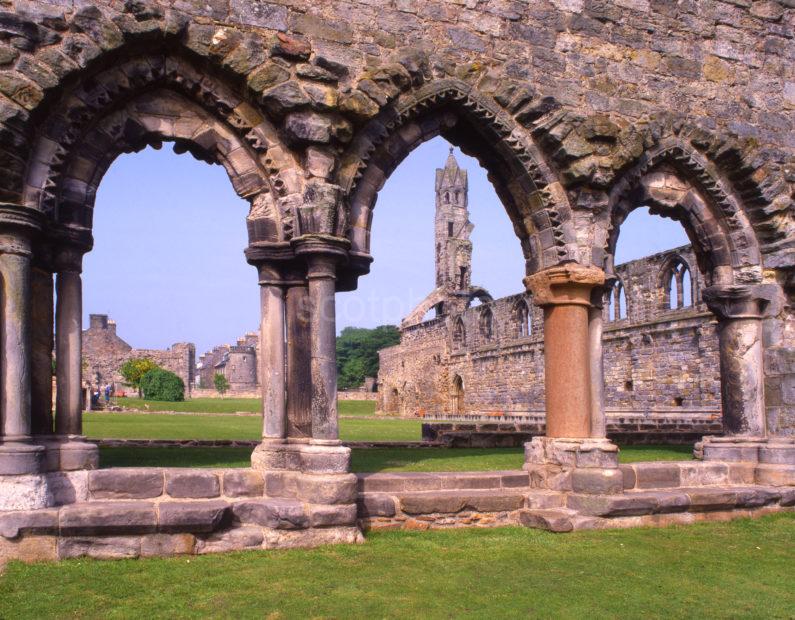 St Andrews Cathedral Ruins