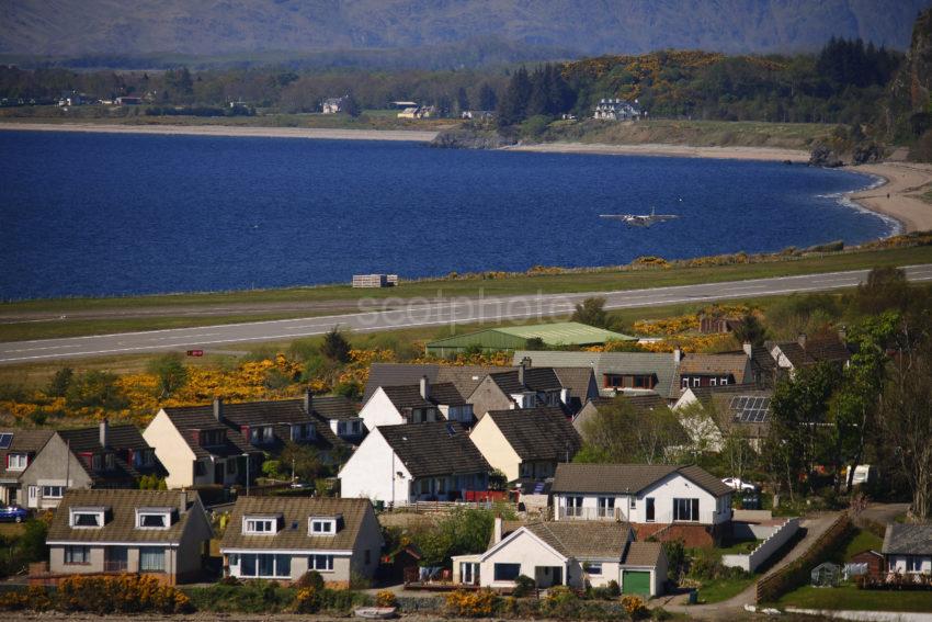 Islander Takes Off From Oban Airport