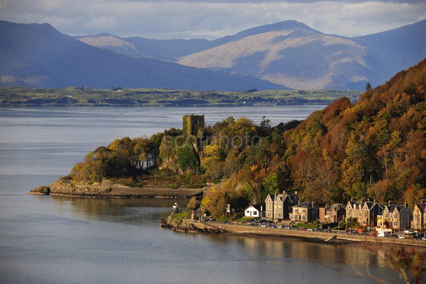 AUTUMN TINTS DUNOLLIE CASTLE FROM PULPIT HILL