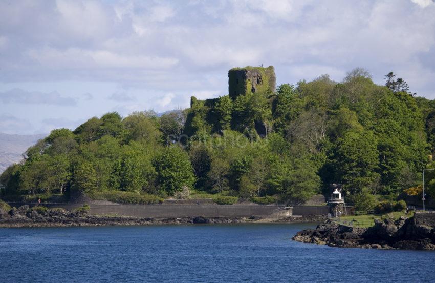 WY3Q9822 Dunollie Castle From Ferry