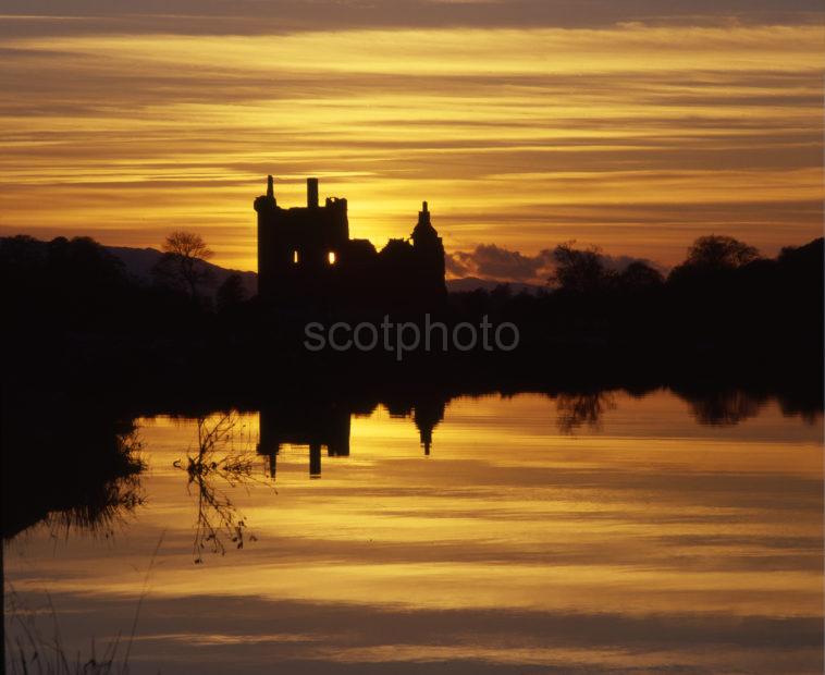 Kilchurn Castle