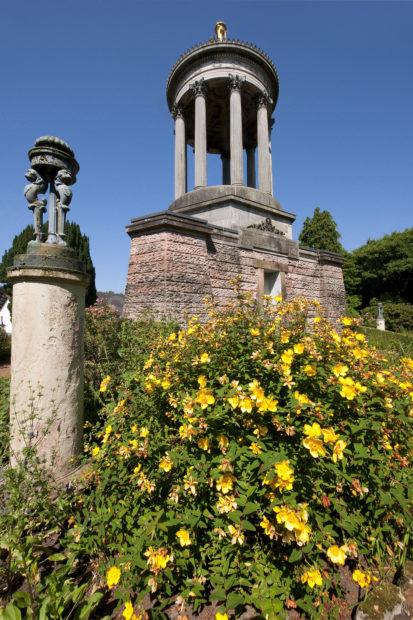 BURNS MEMORIAL INALLOWAY AYRSHIRE