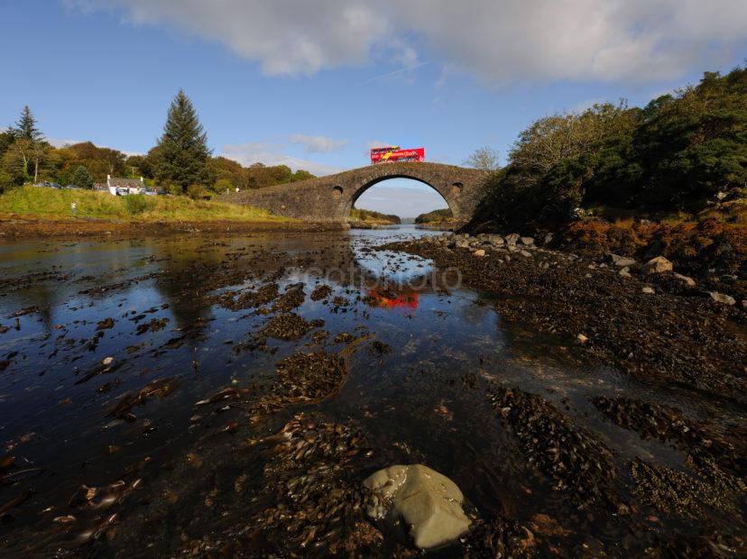 SIGHTSEEING BUS ON CLACHAN BRIDGE SEIL