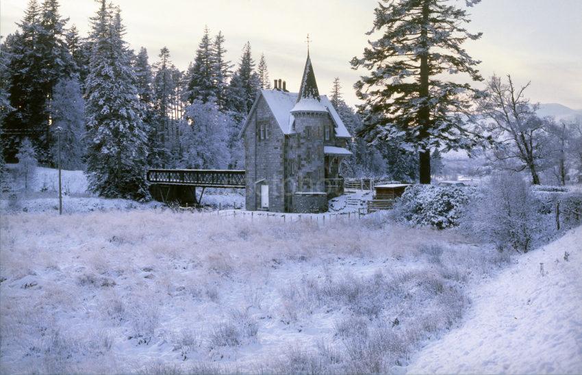 THE GATEHOUSE AT THE NORTH EAST END OF LOCH LAGGAN