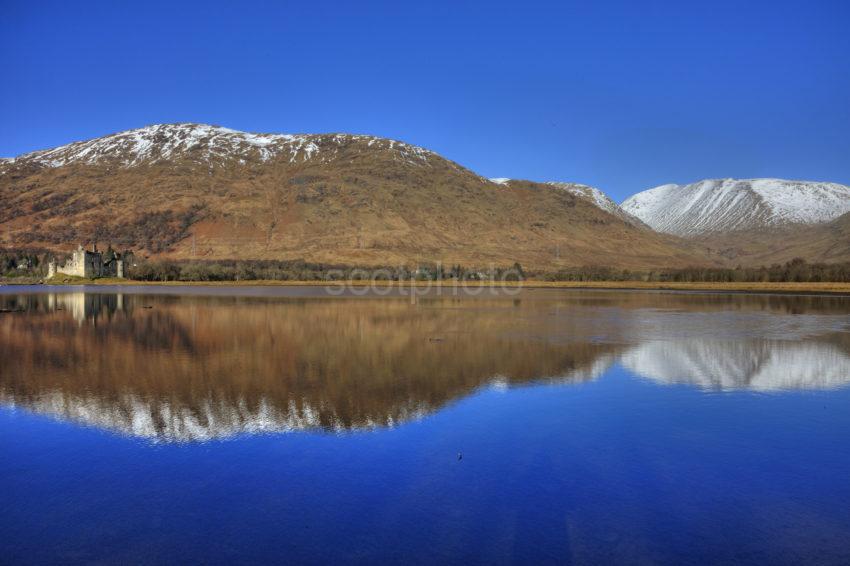 0I5D0168 Kilchurn Castle Loch Awe