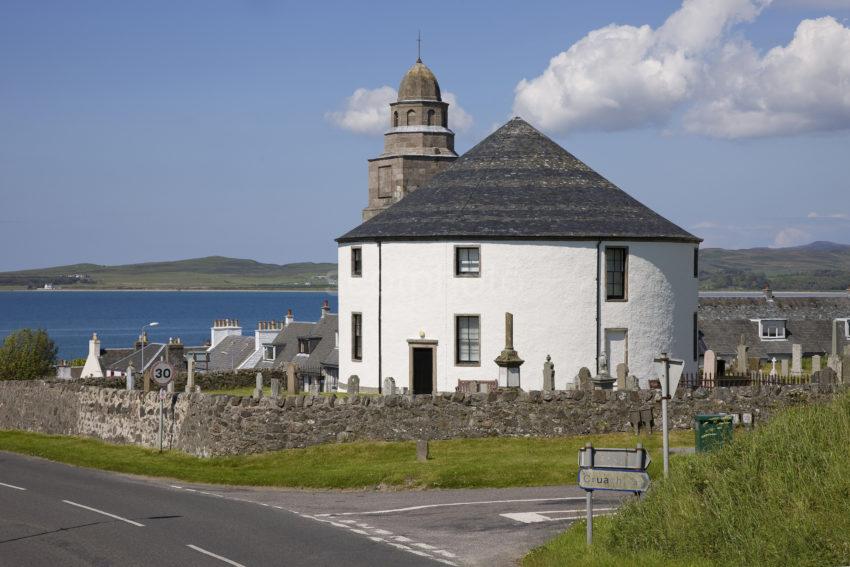 I5D0808 Bowmore Church Overks The Town And Loch Indaal Islay