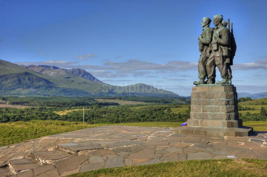 0I5D6722 Commando Memorial