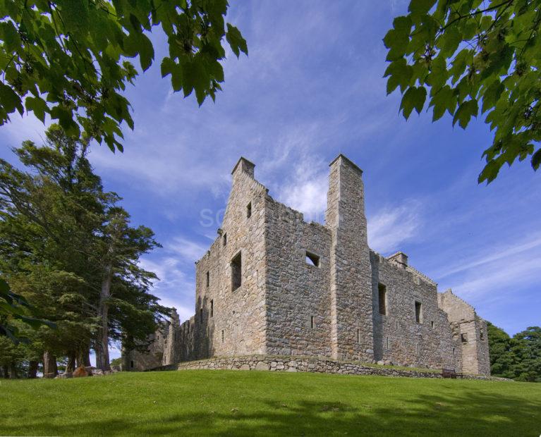 Tolquon Castle