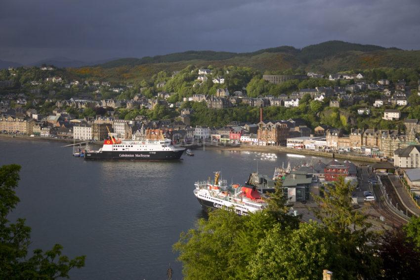 OBAN BAY WITH MV FINLAGGAN 22MAY 2011