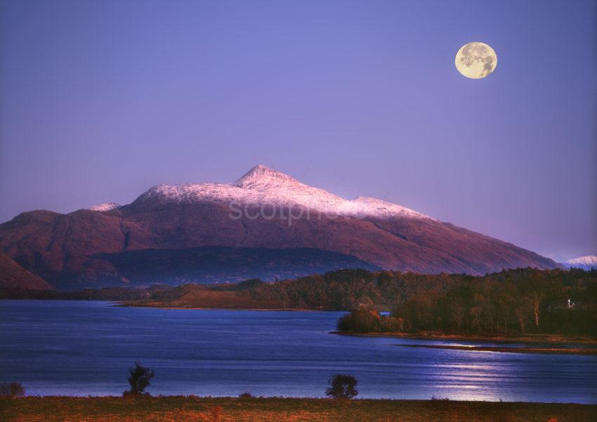 MOONRISE OVER BEN CRUACHAN