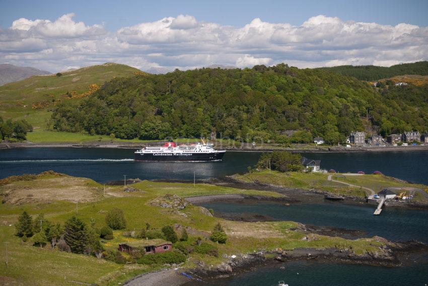 MV Isle Of Mull Enters Oban Bay Spring 2013