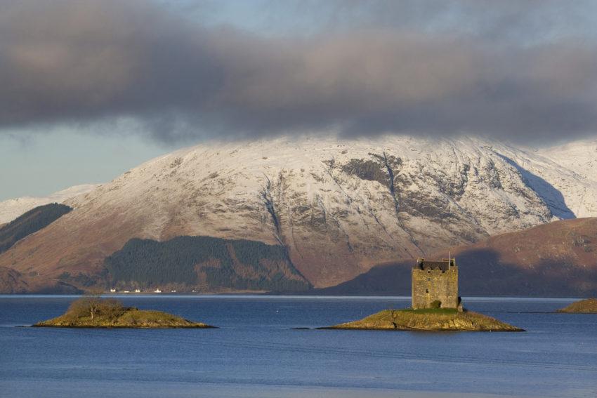 Y3Q9810 Castle Stalker And Morvern Hills